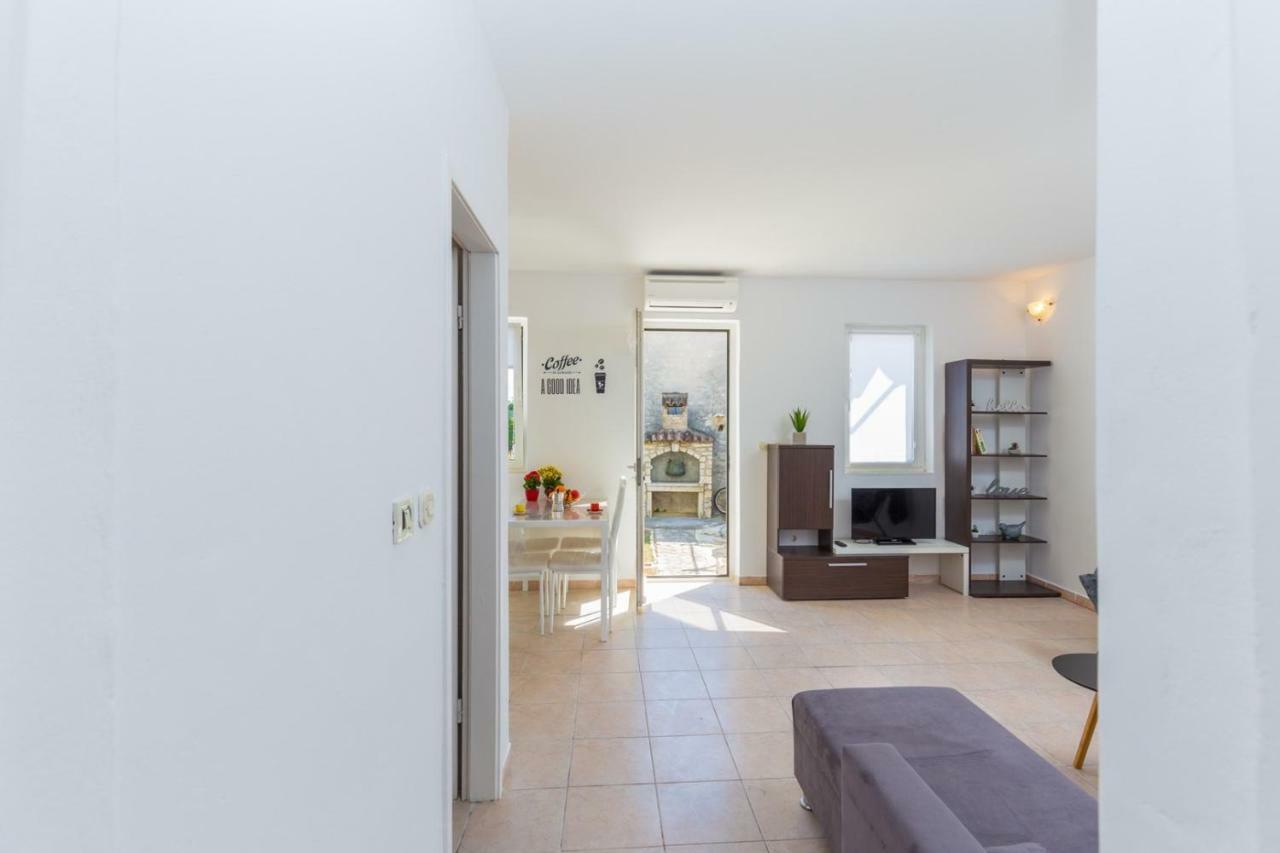 Apartment Kucera Rovinj Exterior photo